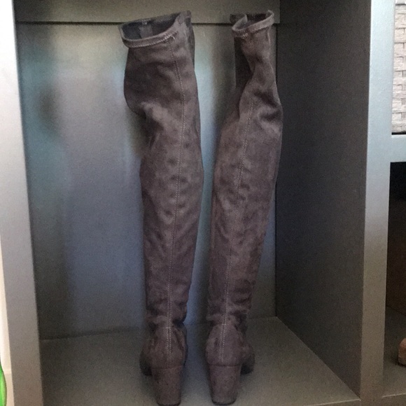 Tall suede boots - Picture 3 of 4